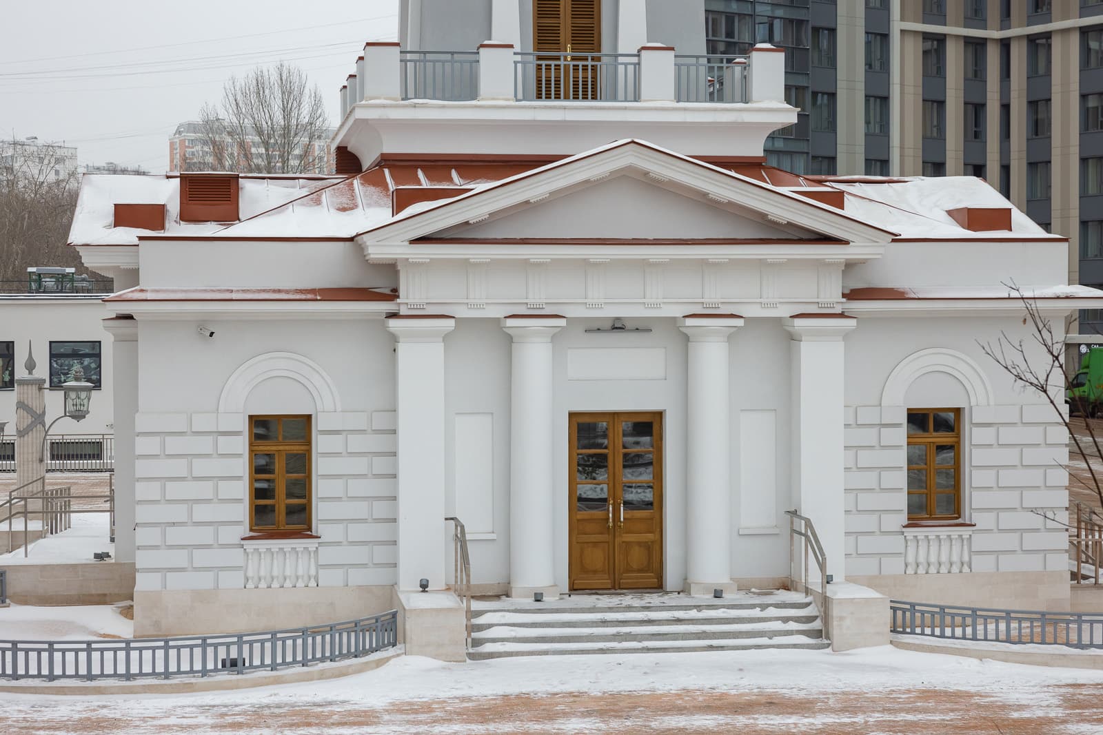 Контора правления суконной фабрики И.П. Кожевникова