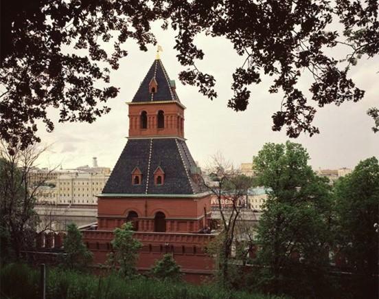 Тайницкая башня