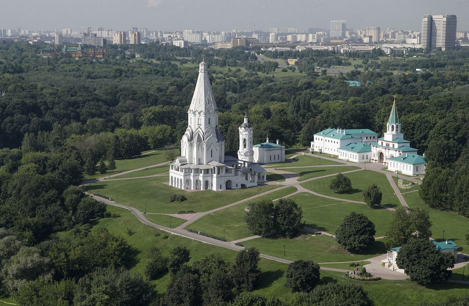 Церковь Вознесения Господня, ансамбль усадьбы Коломенское