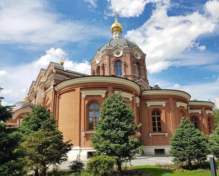 Храм во имя свт. Николая Чудотворца в Новом Ваганькове на Трех горах