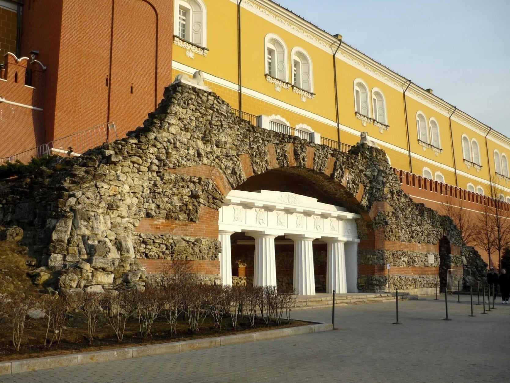 Грот «Руины»