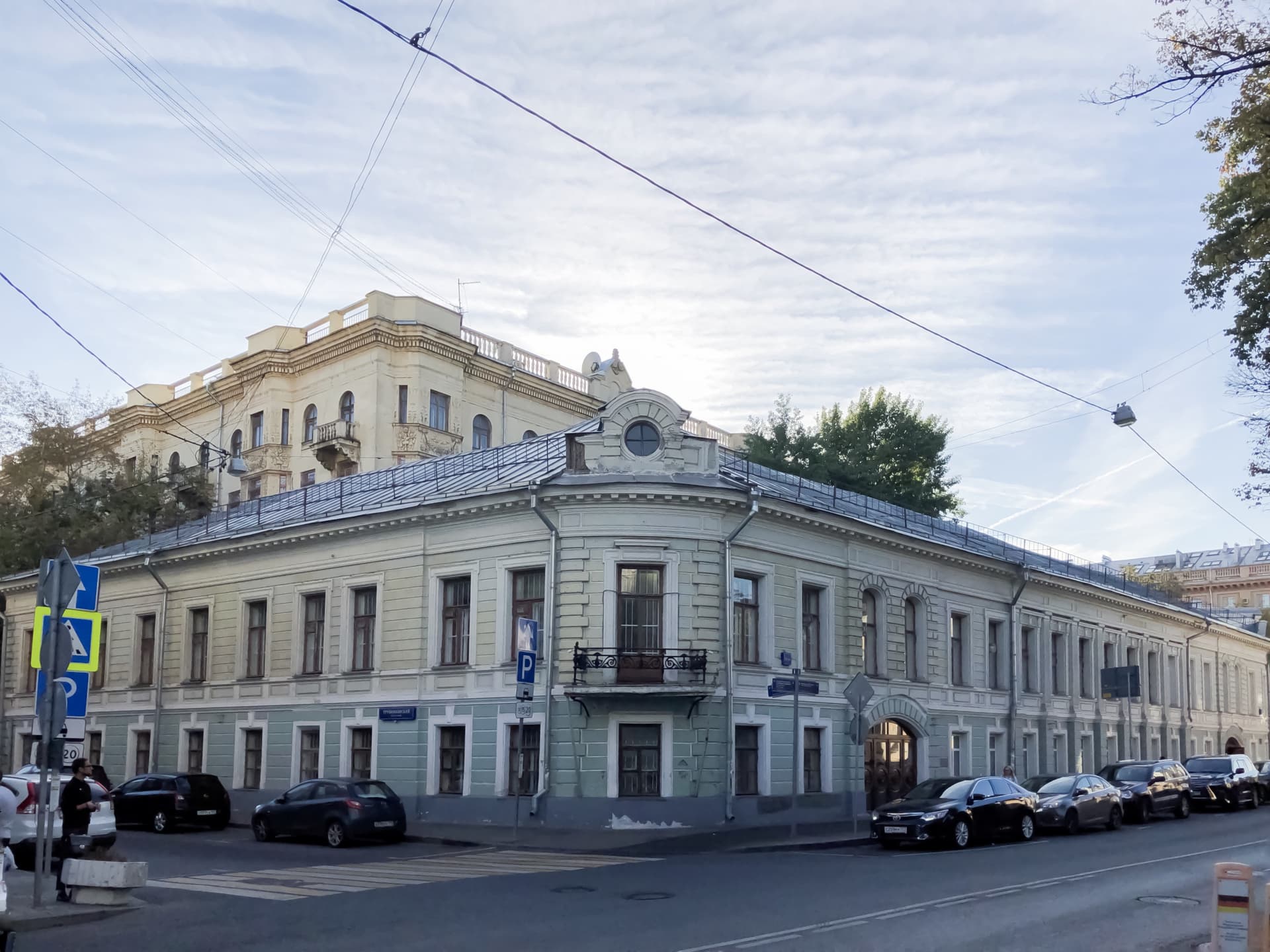 Дом, в котором в 1851-1883 гг. жил писатель-славянофил А. И. Кошелев