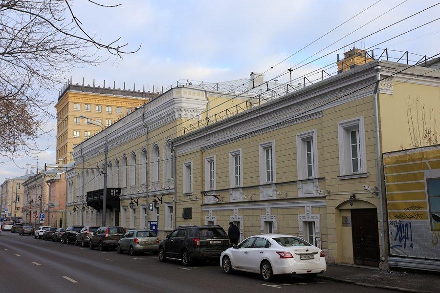 Городская усадьба Е.И. Васильчиковой — С.А. Оболенского — Н.Ф. фон Мекк