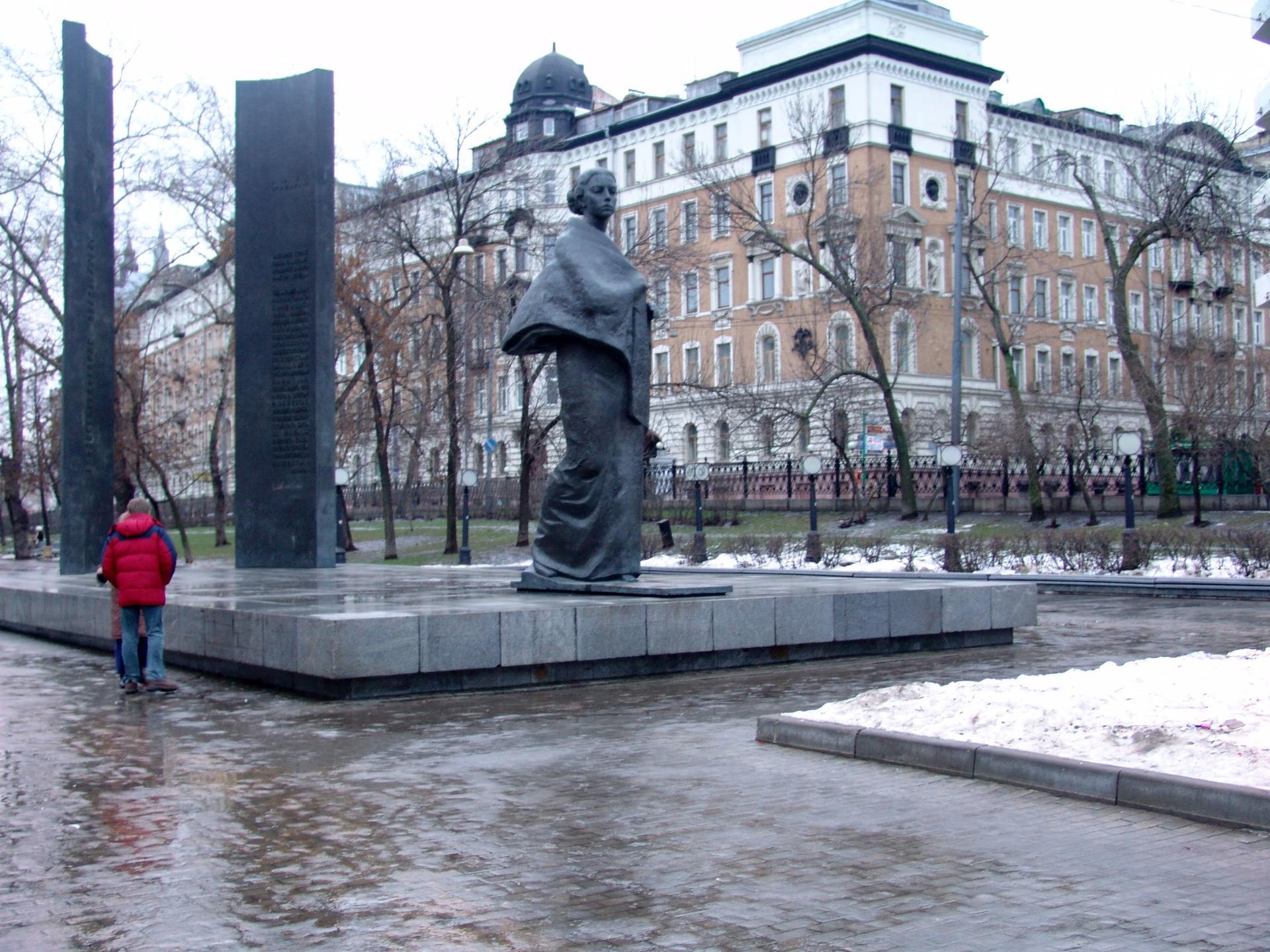 Памятник Н.К. Крупской