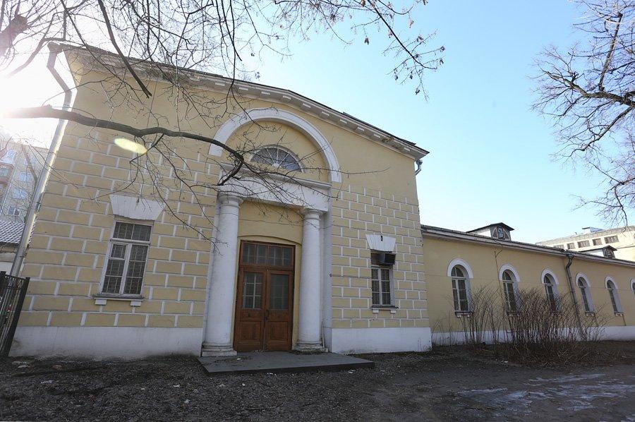 Манеж усадьбы «Нескучное»