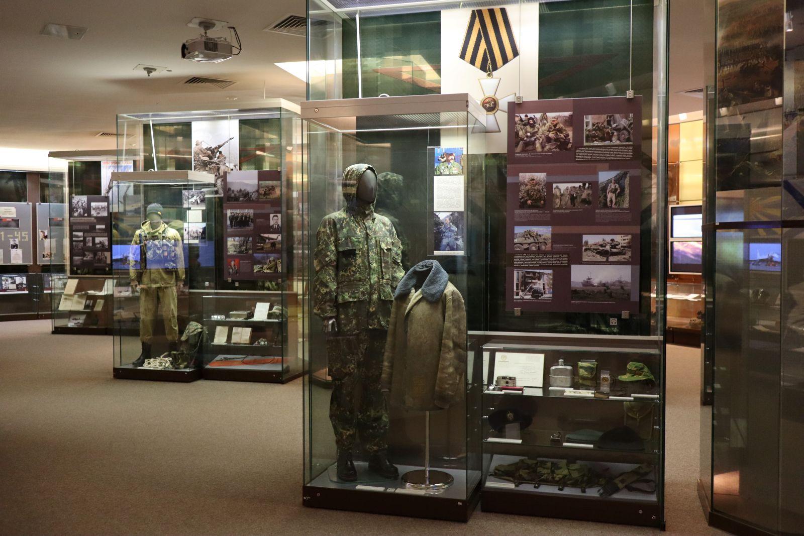 Вертикальная витрина №3