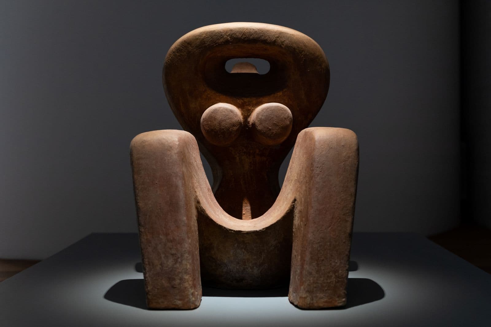 Сидящая, 1964. Вадим Сидур.