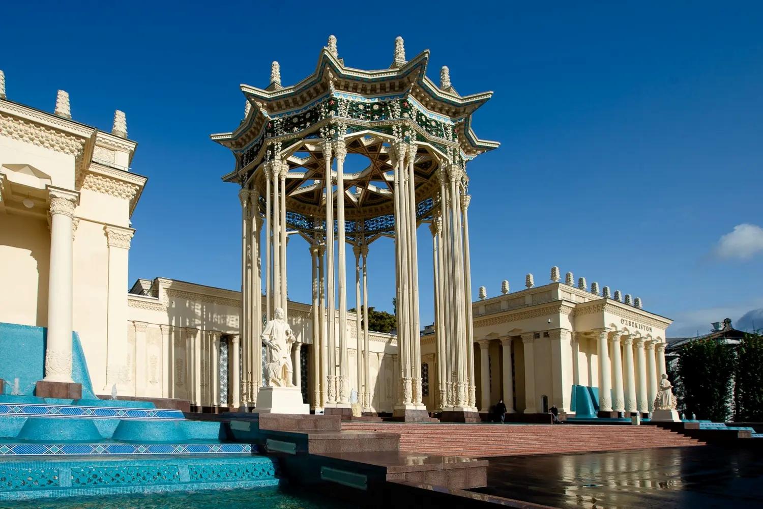 Обзорная экскурсия по ВДНХ с посещением Павильона №66 (бывший "Узбекской ССР") 