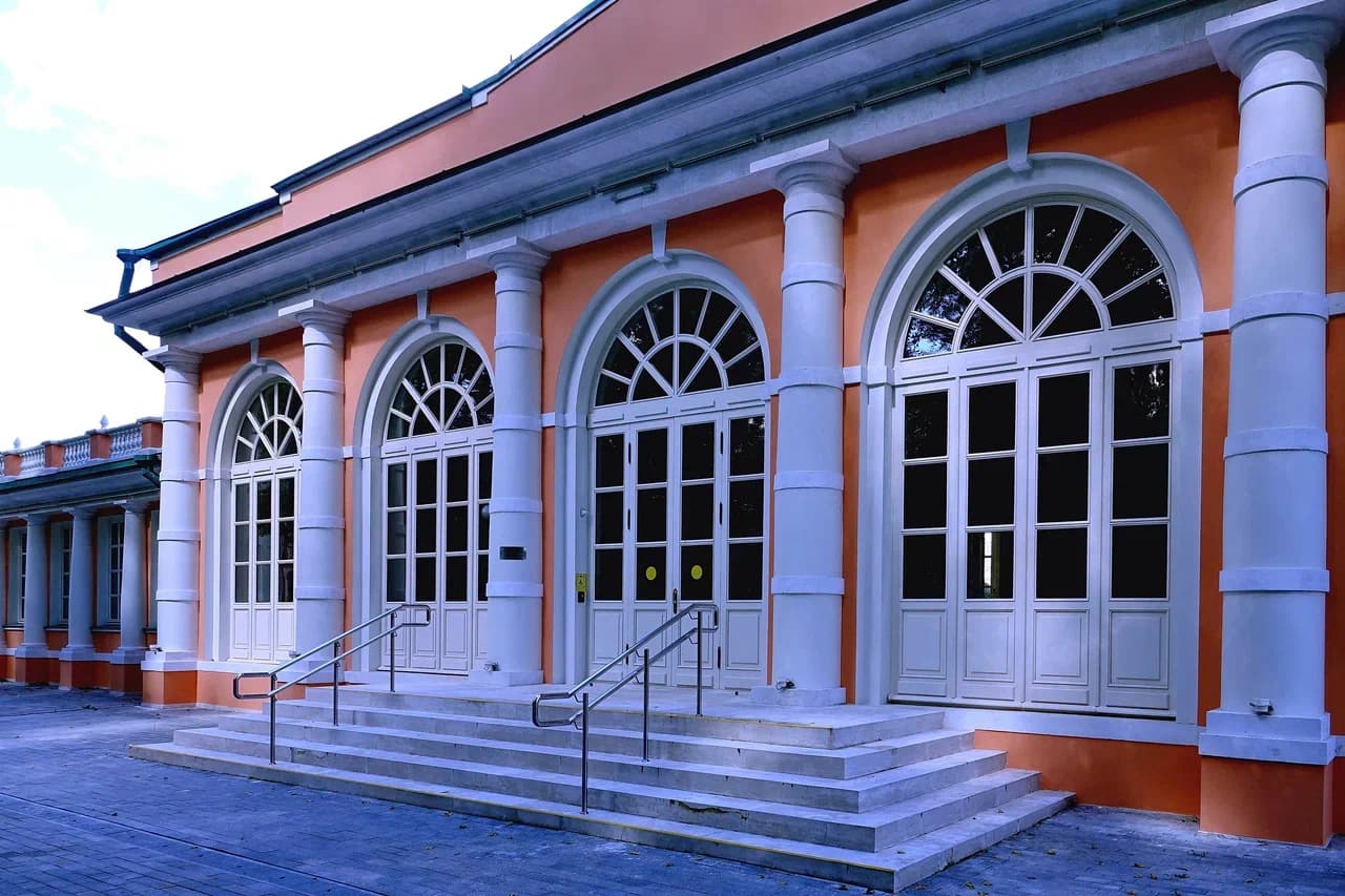 Экскурсия в усадьбу Воронцово и Воронцовский парк