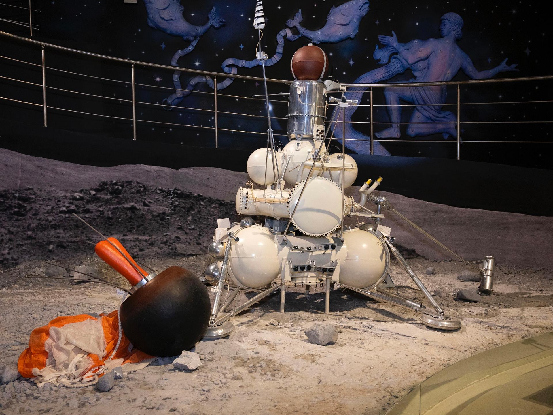 Макет АМС «Луна-16»