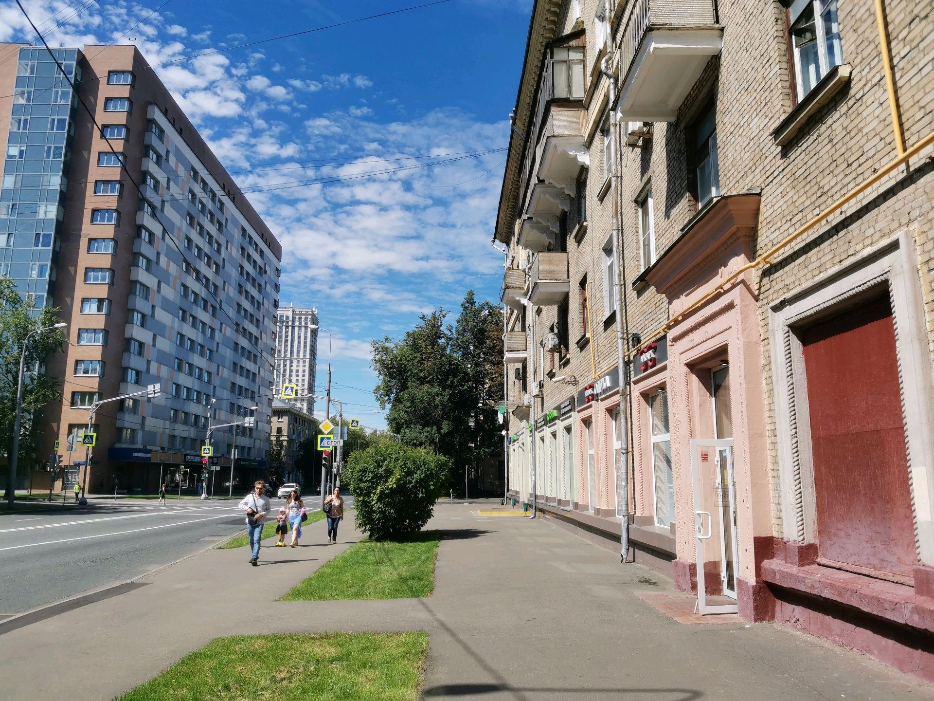 Улица Маршала Бирюзова