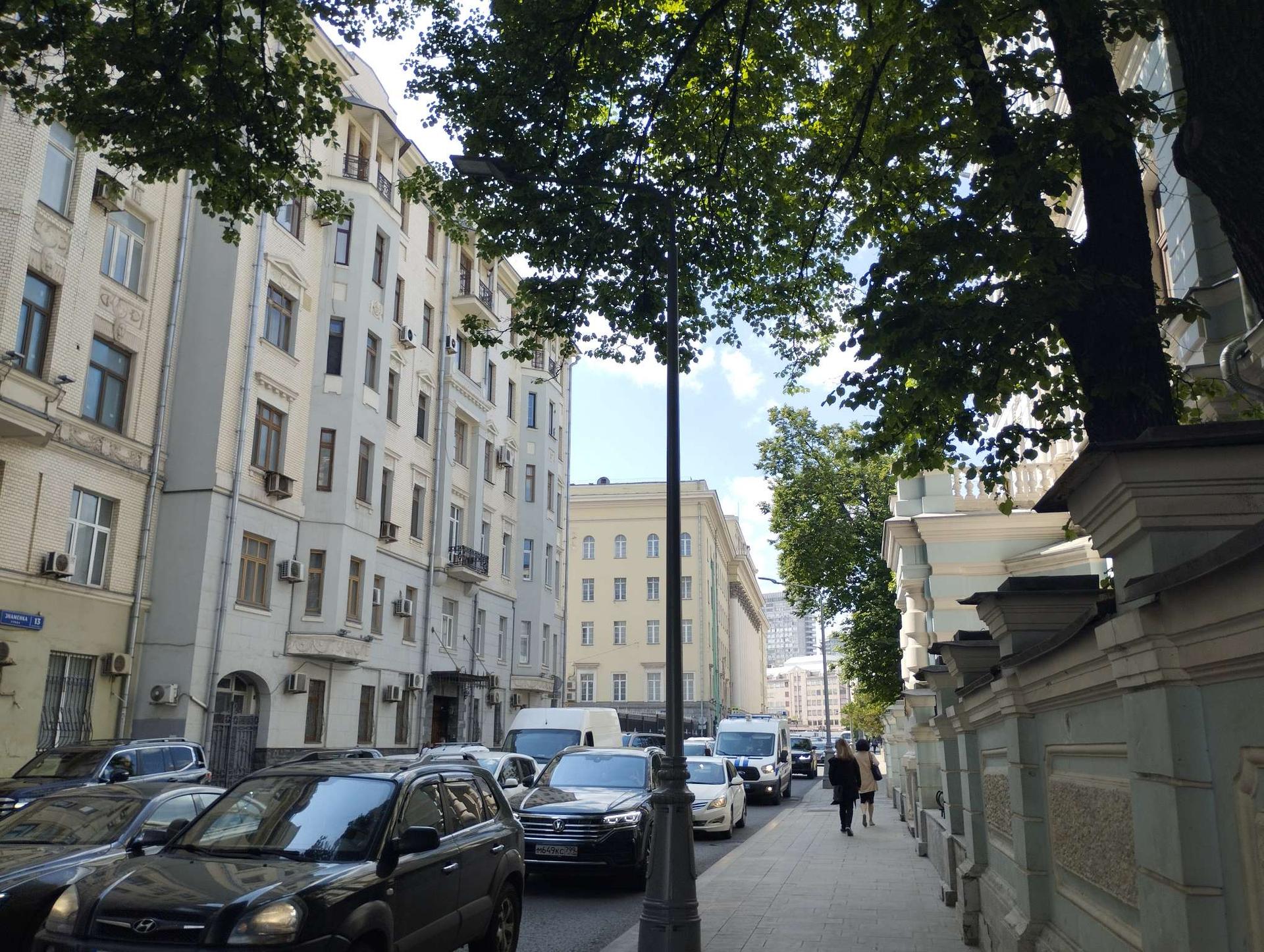 Улица Знаменка