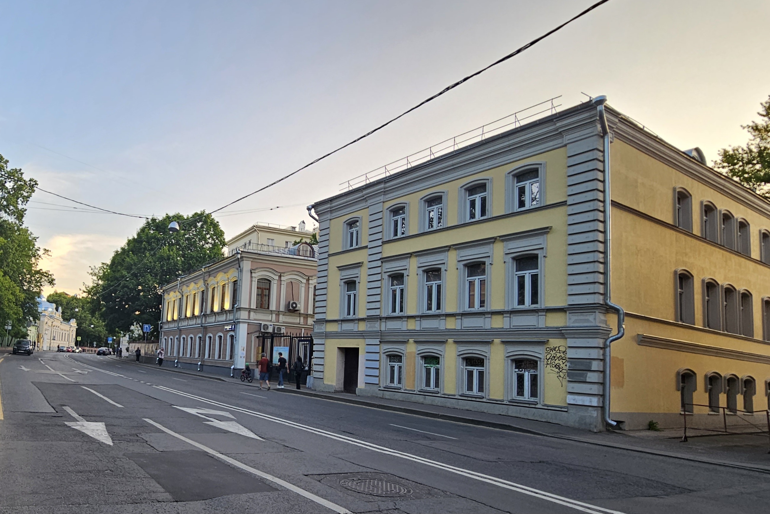 Улица Воронцово Поле
