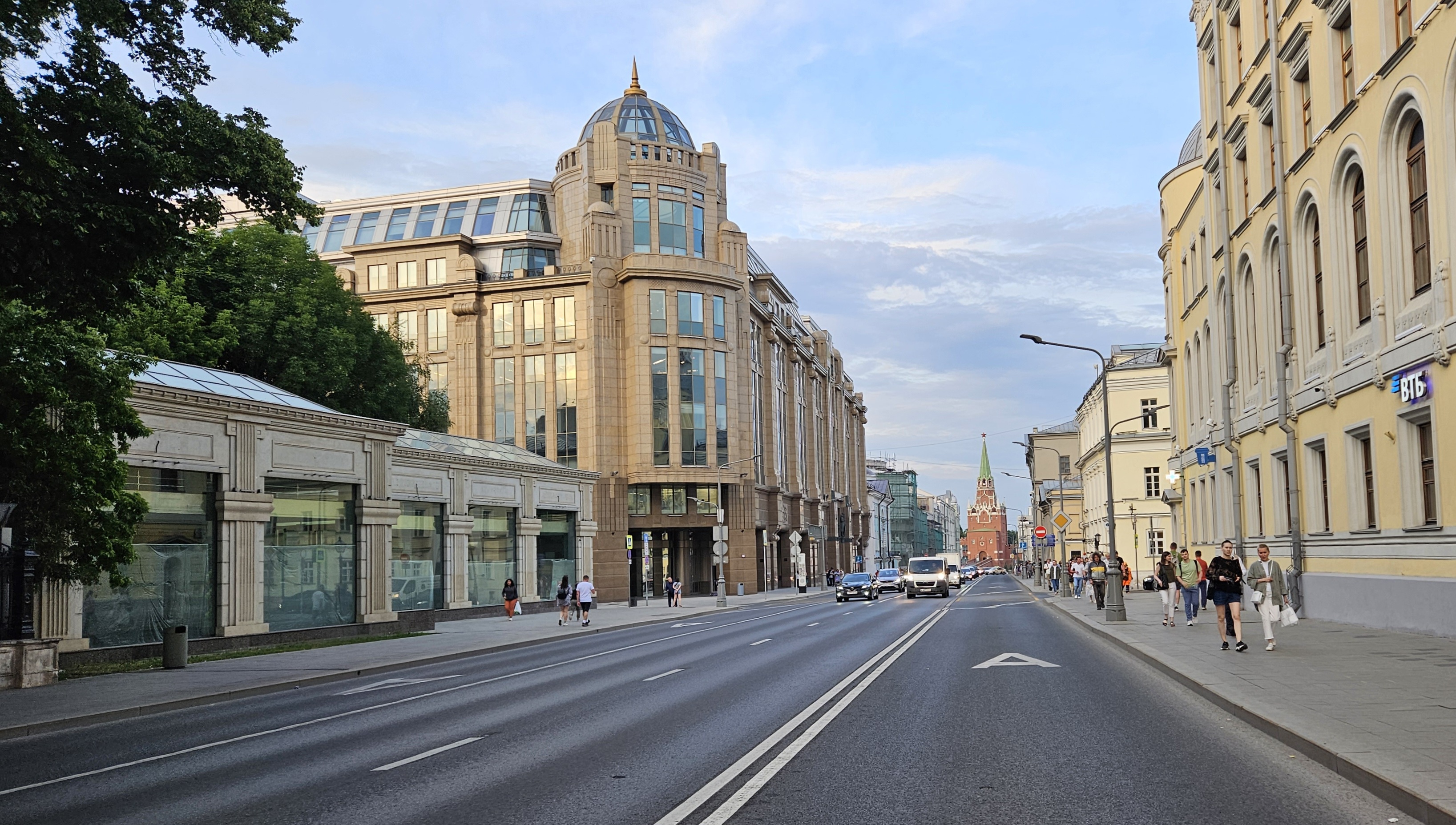 Улица Воздвиженка