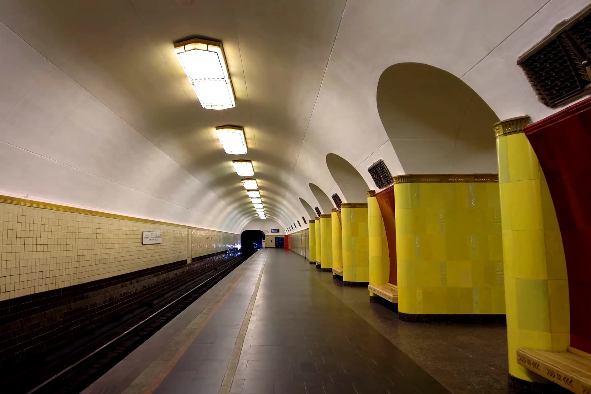 Станция метро «Рижская» (Калужско-Рижская линия)