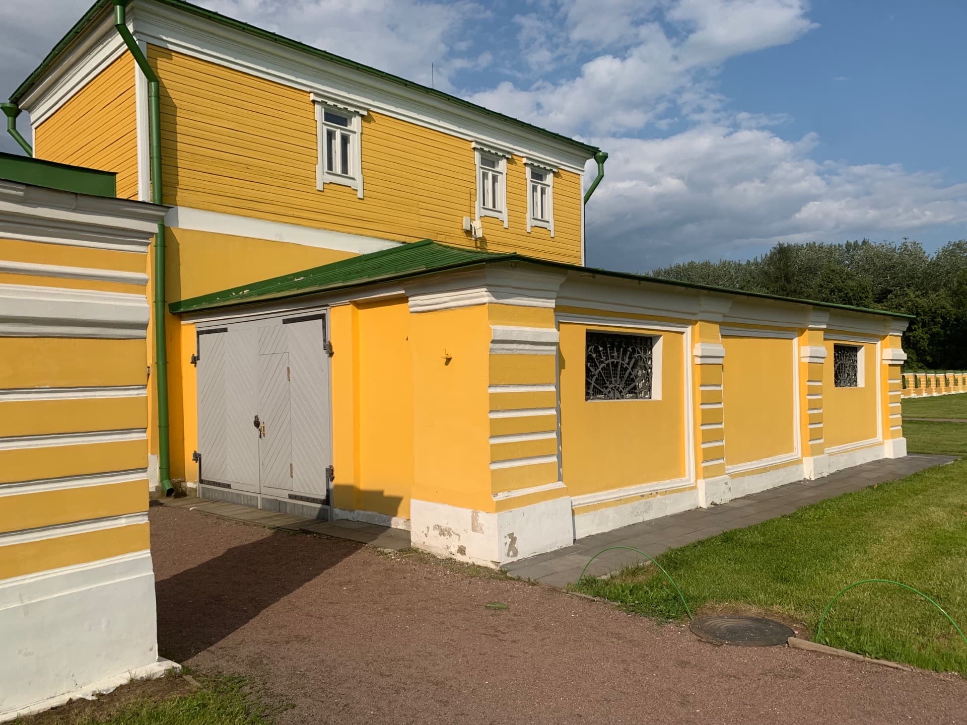 Сушильня и каретный сарай (вторая половина XIX в.)