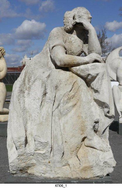 Скульптура "Одна в тиши лесов" ("Татьяна"). 1999 г. Новиков И.Н.