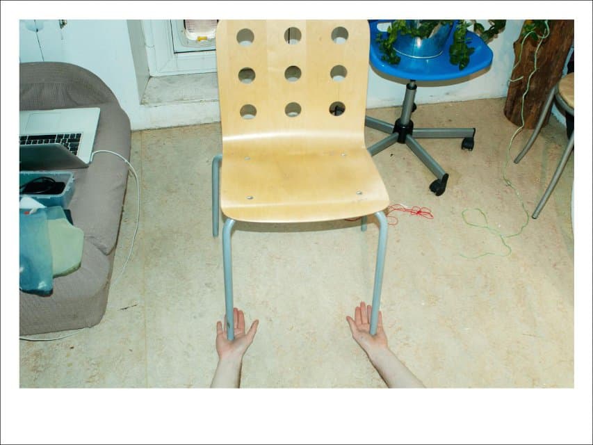 Фотография. Руки-стул. 2016-2017. Игорь Самолет