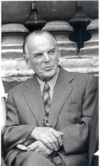 Фотография ч/б. К.Г.Паустовский, погрудный портрет. Париж, 1956г., сентябрь. 1956. Адан Э.