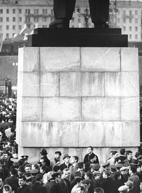 Цифровая фотография. Ботиночки Ильича. 1972 г. Дашевский М.А.