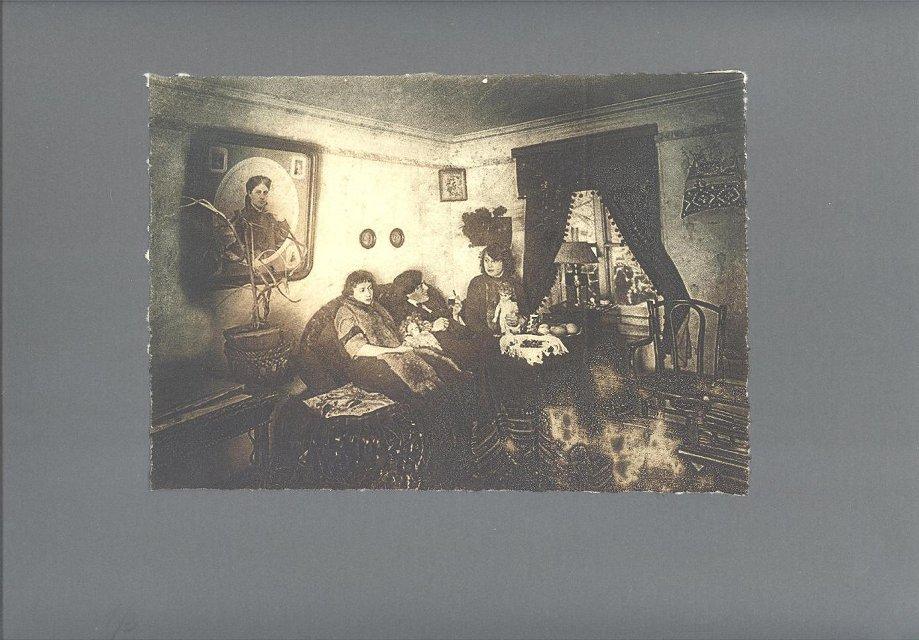 Офорт. Марина и Анастасия Цветаевы и Сергей Эфрон в гостиной дома в Трехпрудном, 1909. 2010-е гг. Ланшакова С.В.