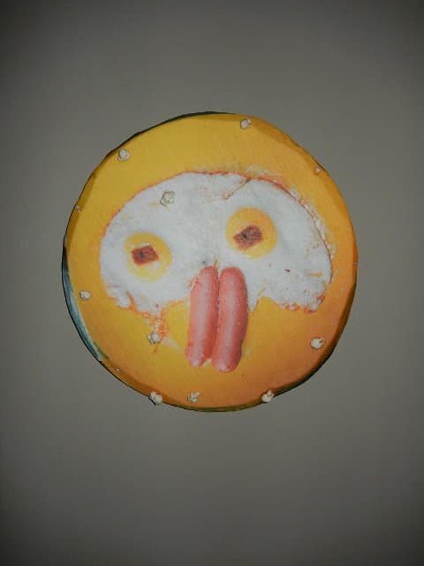 Арт-объект. Яичница с сосиской. 2016-2017. Игорь Самолет