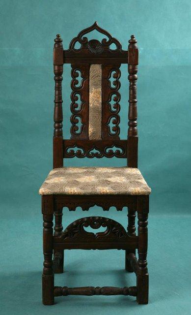Стул c мягкой обивкой. XIX в. под XVII в.