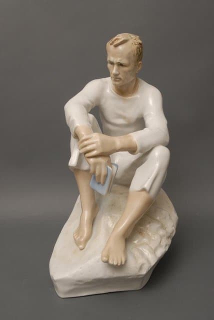 Скульптура «В.М. Шукшин» / «В.М. Шукшин. Раздумье». 2002. Гатилова Е.И.