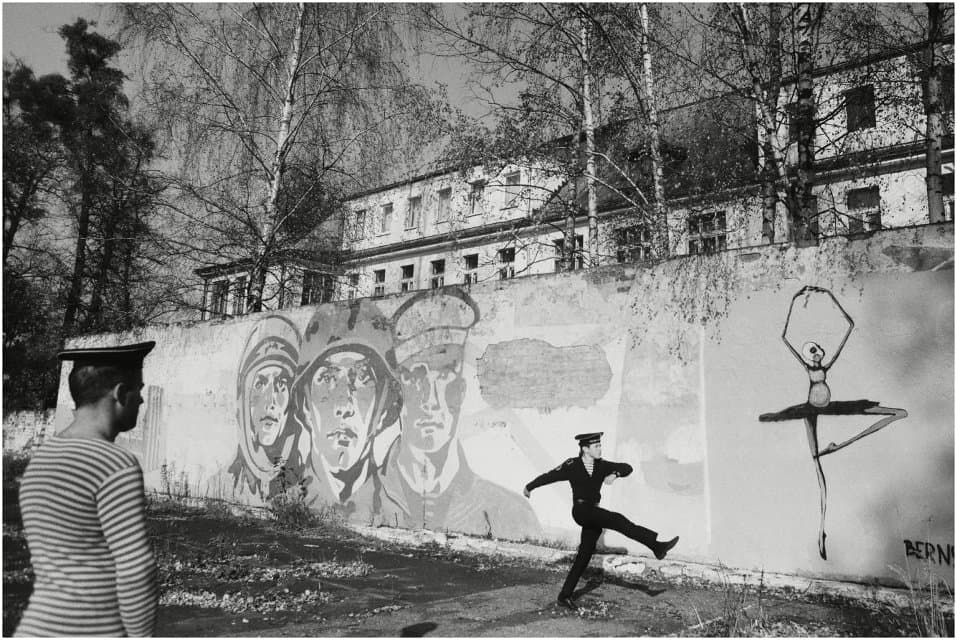 Фотография. На плацу. 2011. Регистер Б.А.