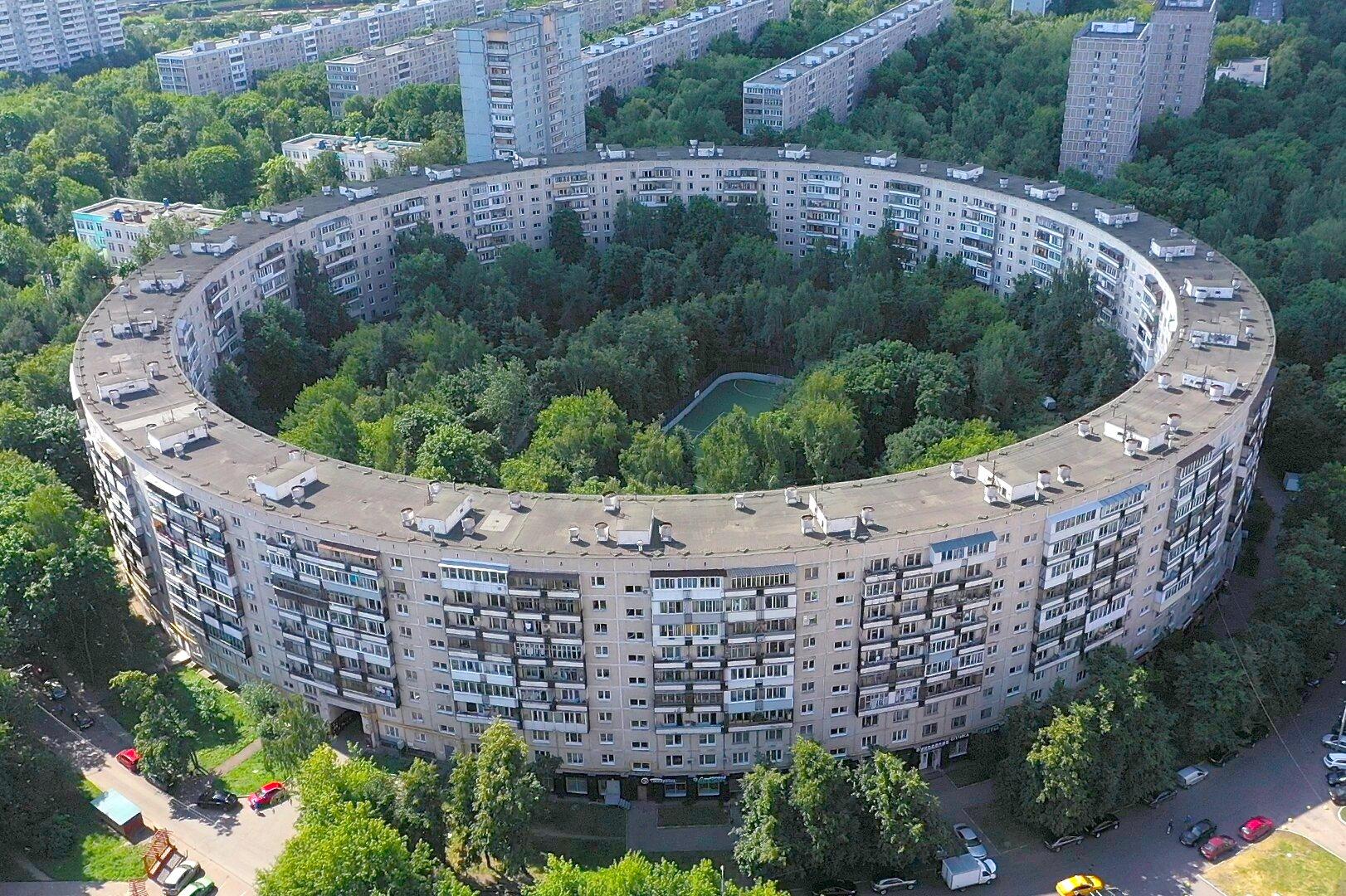 Дом-кольцо в Матвеевском