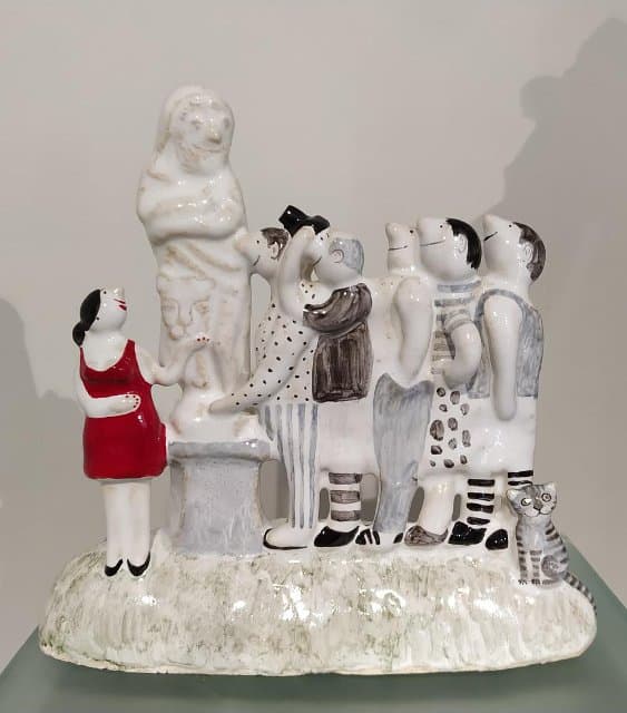 Скульптура «Экскурсия». 2019. Шлычков В.В., Малявина Е.В.