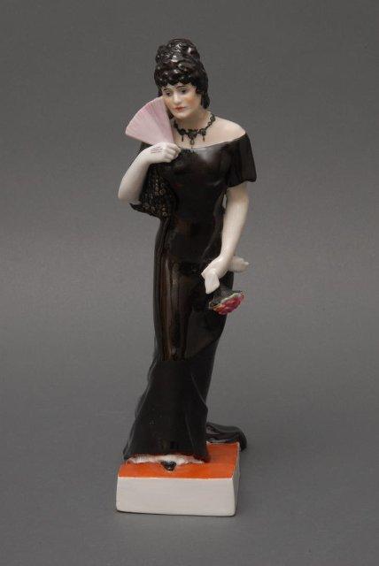 Скульптура «З. Райх» / «З.Н. Райх в роли М. Готье в спектакле “Дама с камелиями”». 1934. Данько Н.Я.