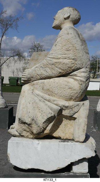 Скульптура "Евангелист". 2000 г. Красношлыков Г.И.