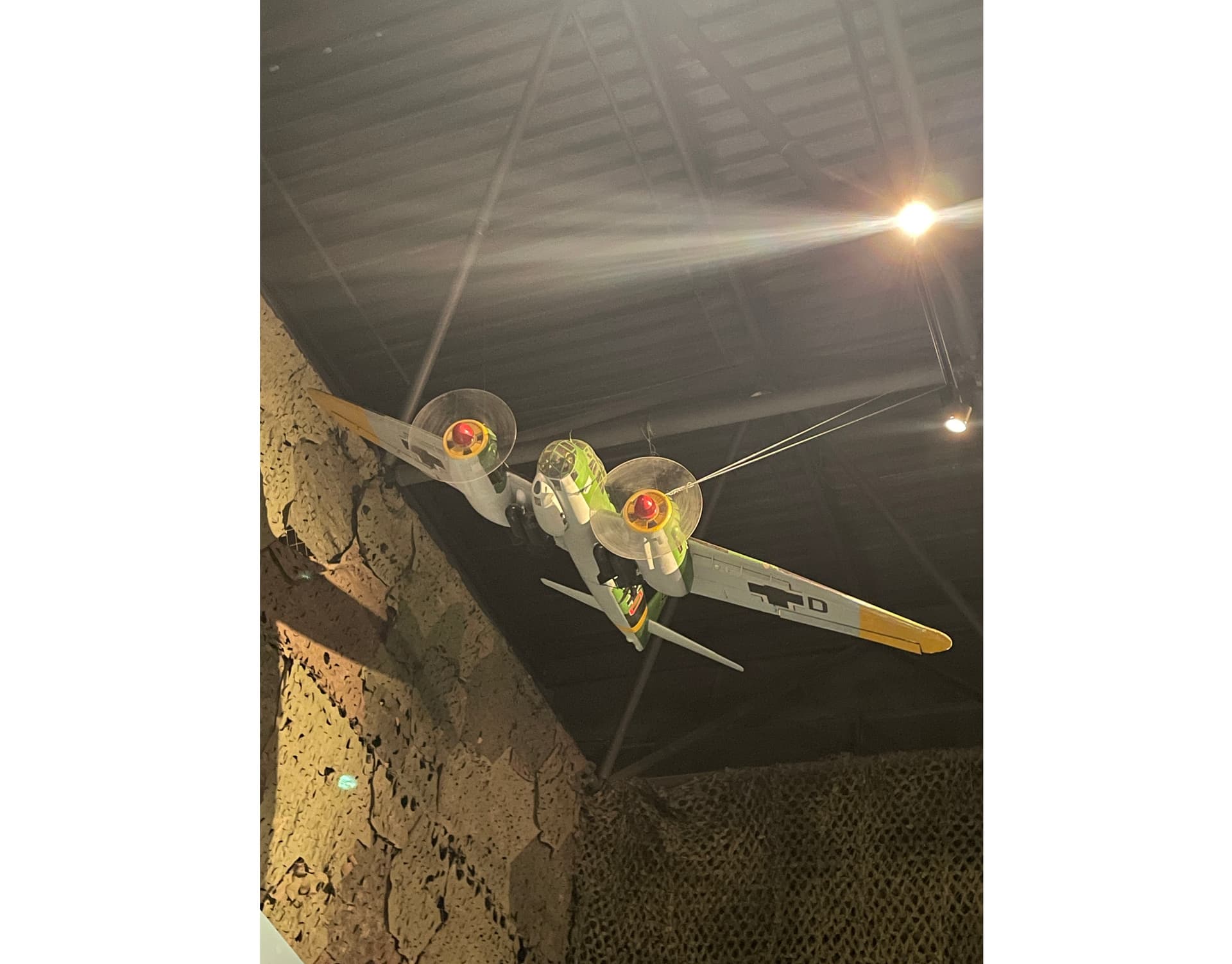 Зал № 2. Немецкий самолет-бомбардировщик Ju 88 A-4 («Юнкерс-88»)