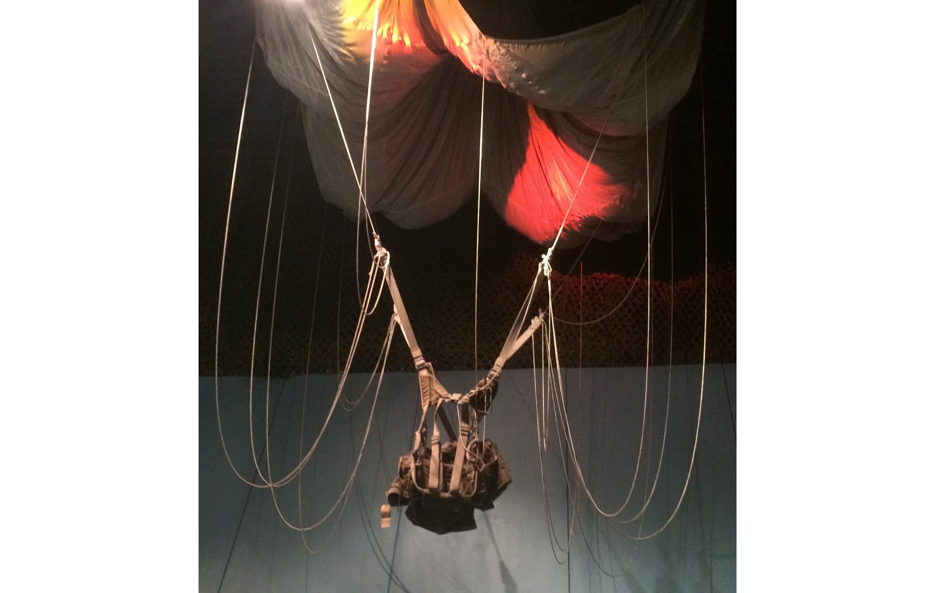 Зал № 2. Раскрытый парашют ПНЛ-45