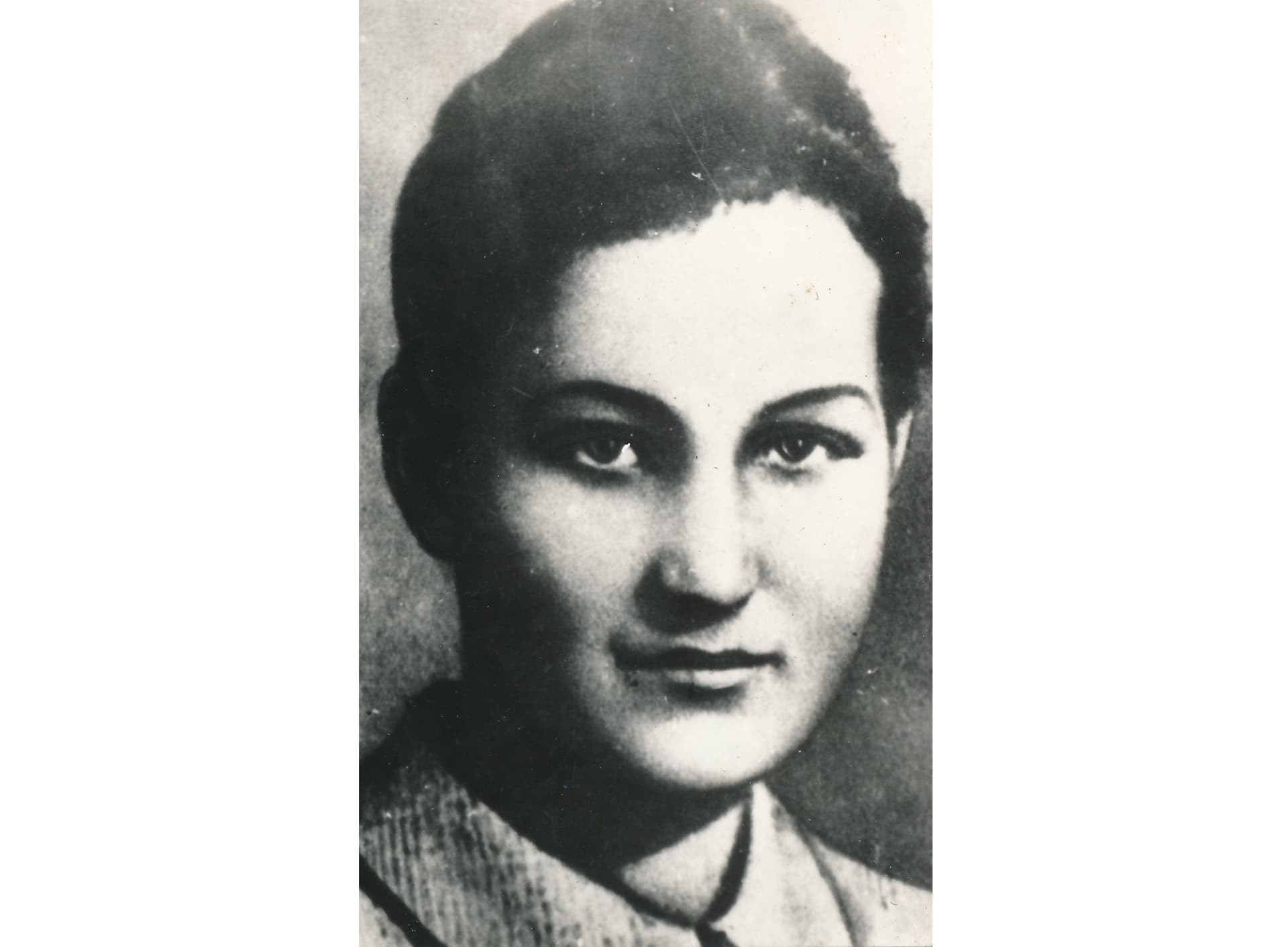 ЗАЛ № 3. Фото для комсомольского билета. 1938 г.