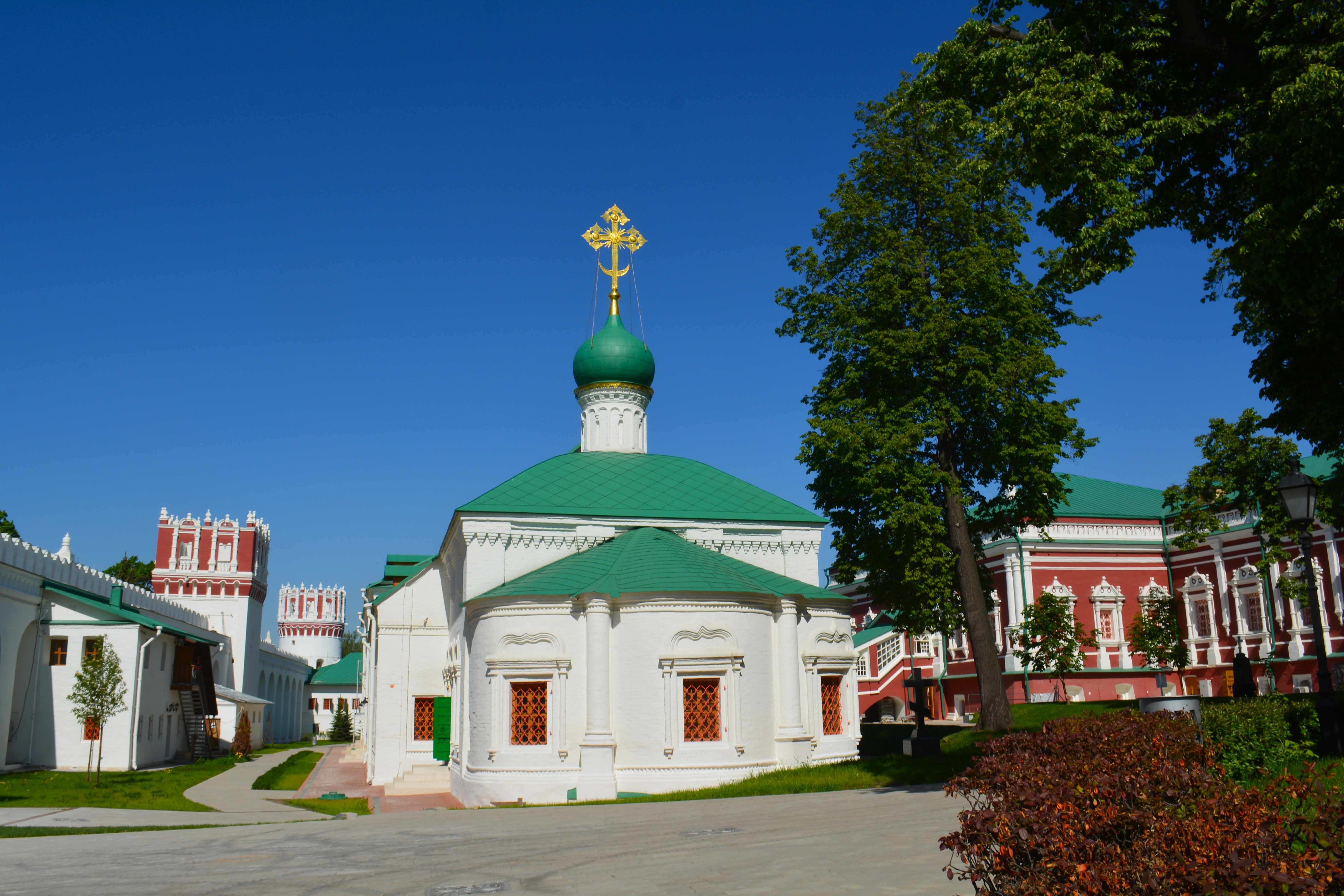 Амвросиевская церковь с трапезной и палатами Ирины Годуновой