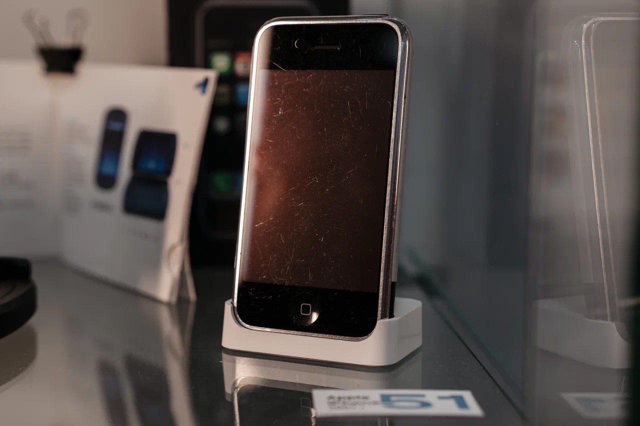 Apple iPhone, 2007 г.