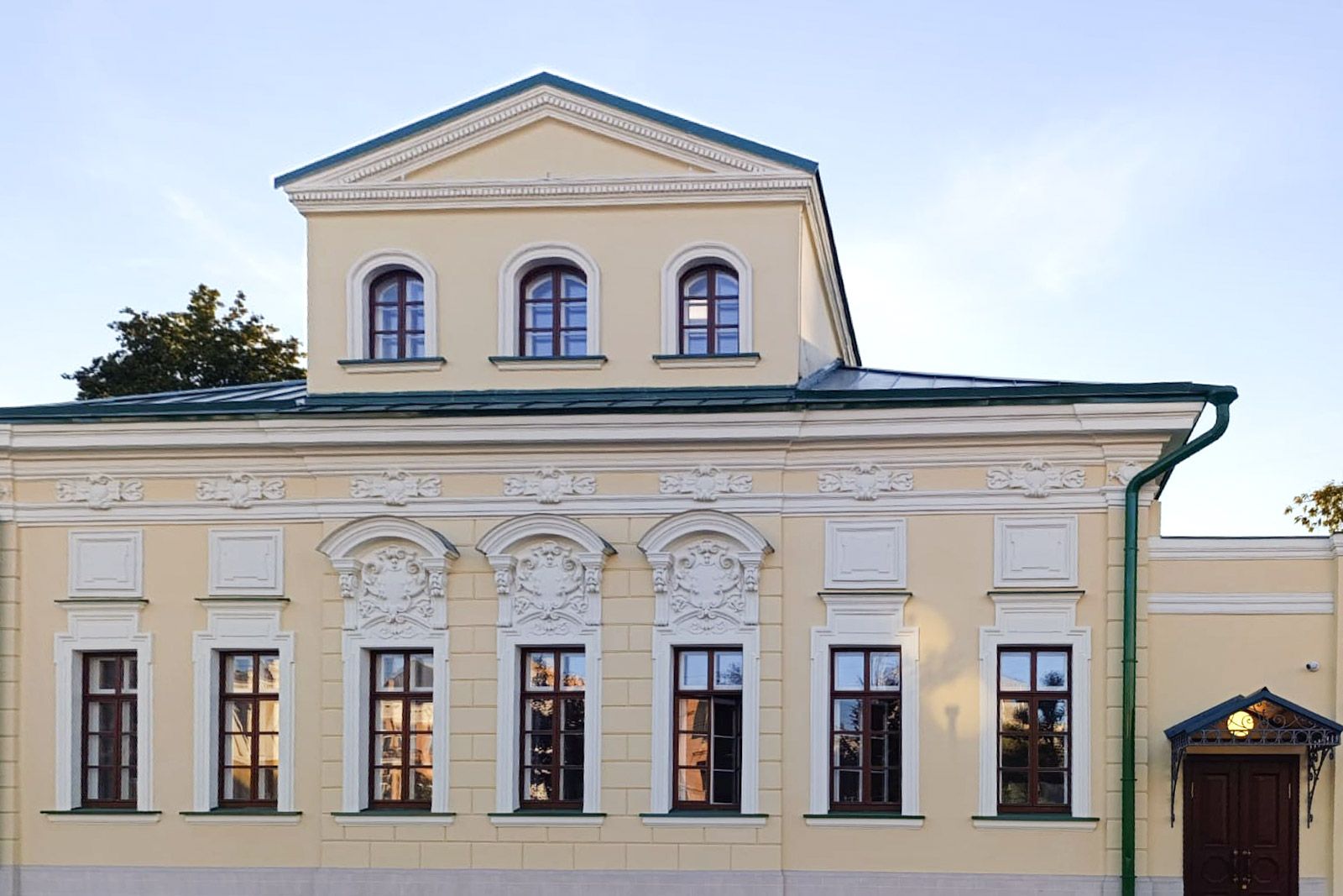 Экскурсия по Новинскому бульвару