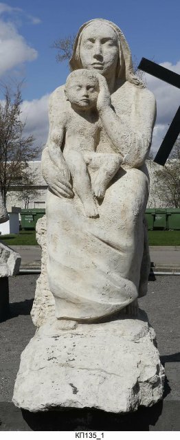Скульптура "Мадонна с младенцем". 2000 г. Горяинов С.А.