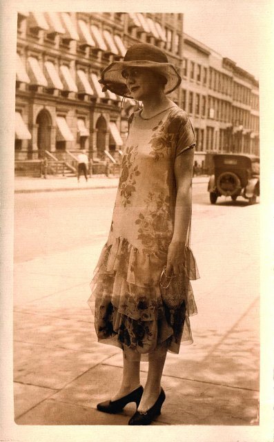 Элли Джонс (урожденная Елизавета Петровна Зиберт). 1925. Неизвестный фотограф