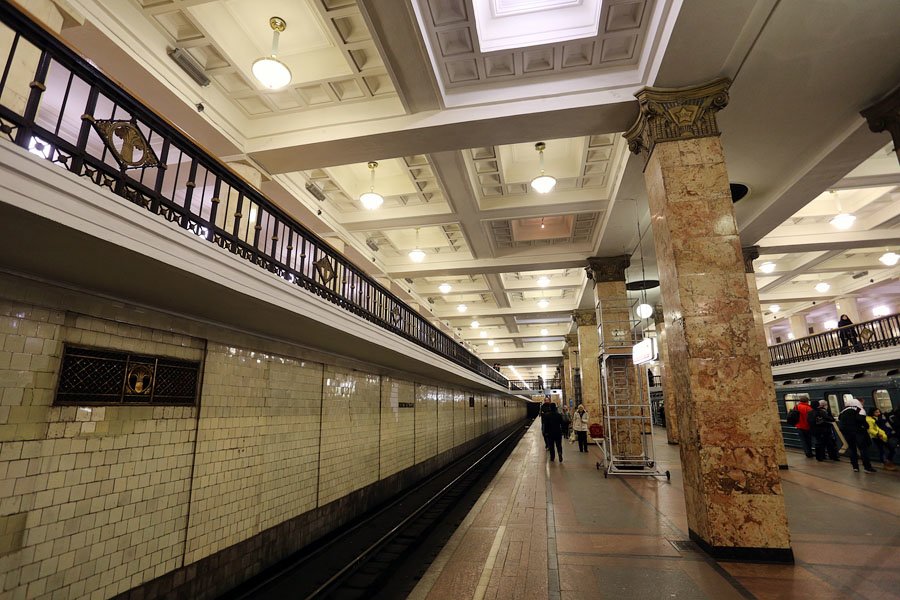 Станция метро «Комсомольская» (радиальная) — Узнай Москву